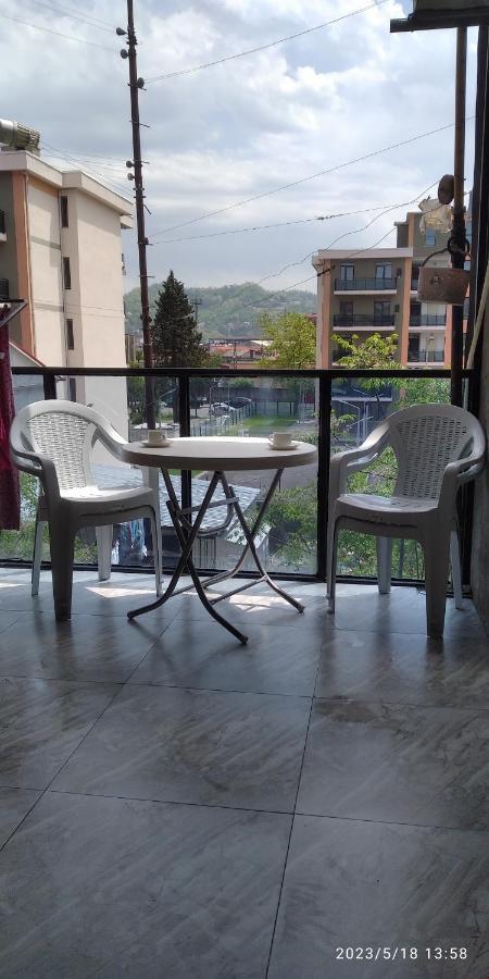 Bright And Cozy Apartment Batumi Exteriér fotografie